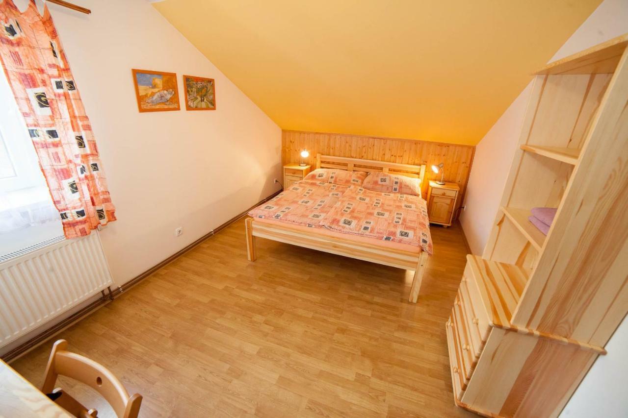 Penzion Na Rozcesti Janov nad Nisou Eksteriør billede